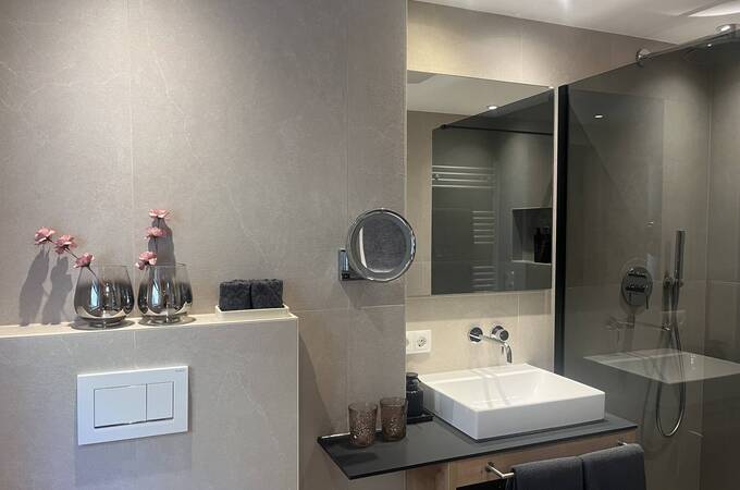 Apartment I 